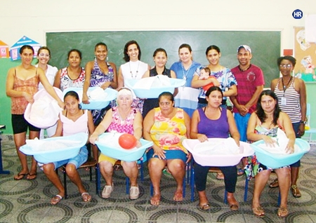 RIFAINA FORMA MAIS UMA TURMA NO CURSO DE GESTANTES